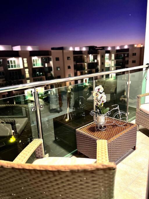 Magnificent Pent House W/Jacuzzi Apartment Santiago De Los Caballeros Bagian luar foto