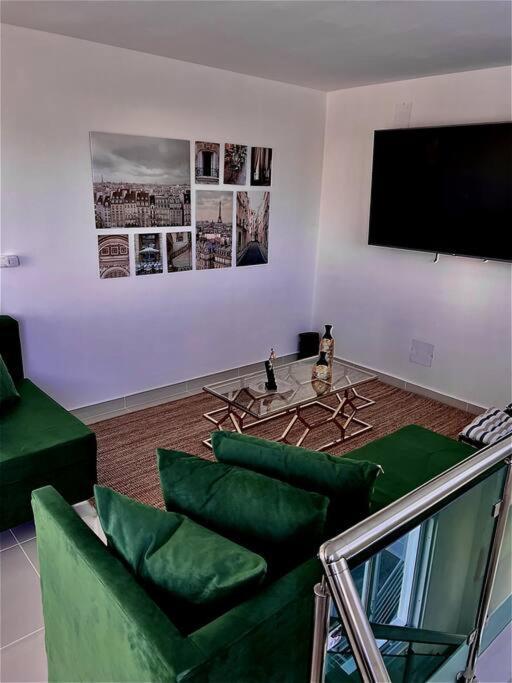 Magnificent Pent House W/Jacuzzi Apartment Santiago De Los Caballeros Bagian luar foto